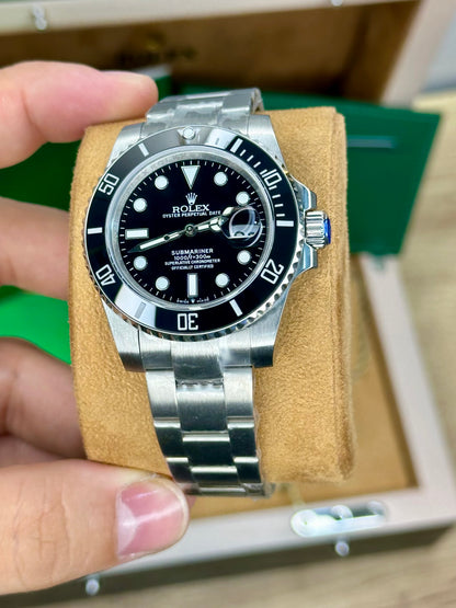 Rolex Submariner Date
