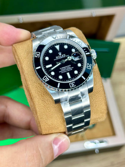 Rolex Submariner Date