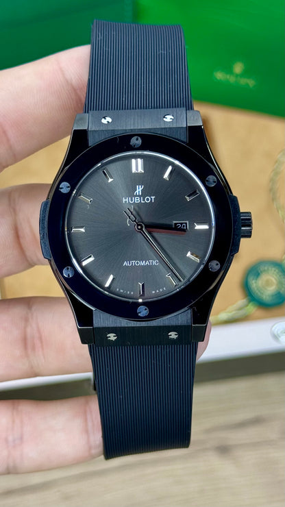 HUBLOT CLASSIC FUSSION 42MM