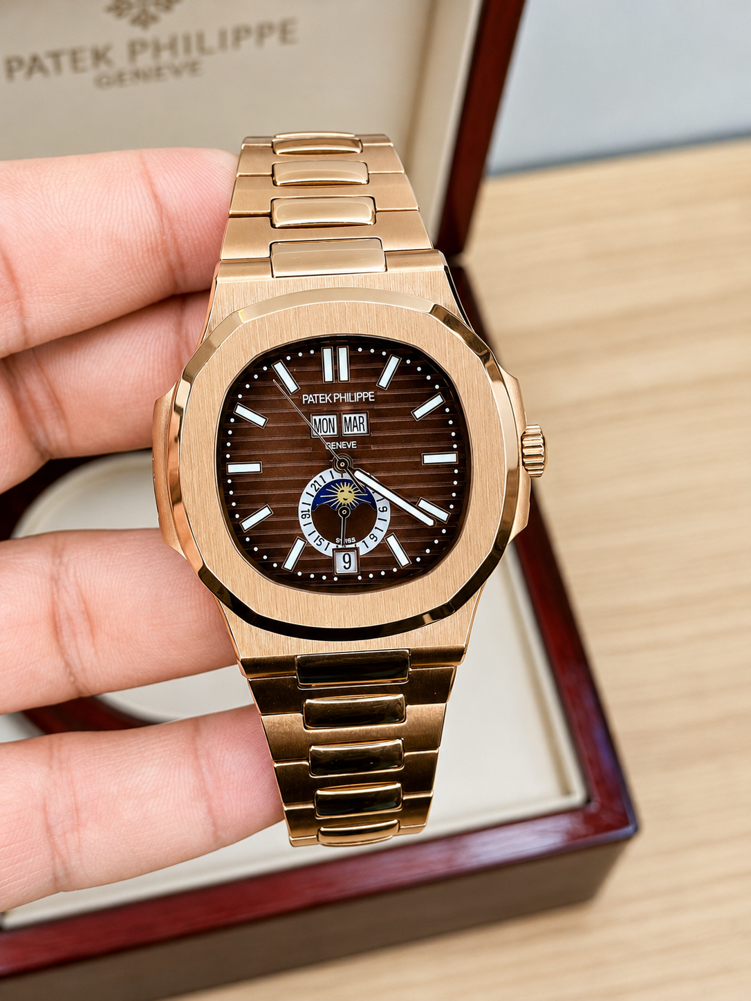 Patek Philippe Nautilus Moonphase Rose Gold