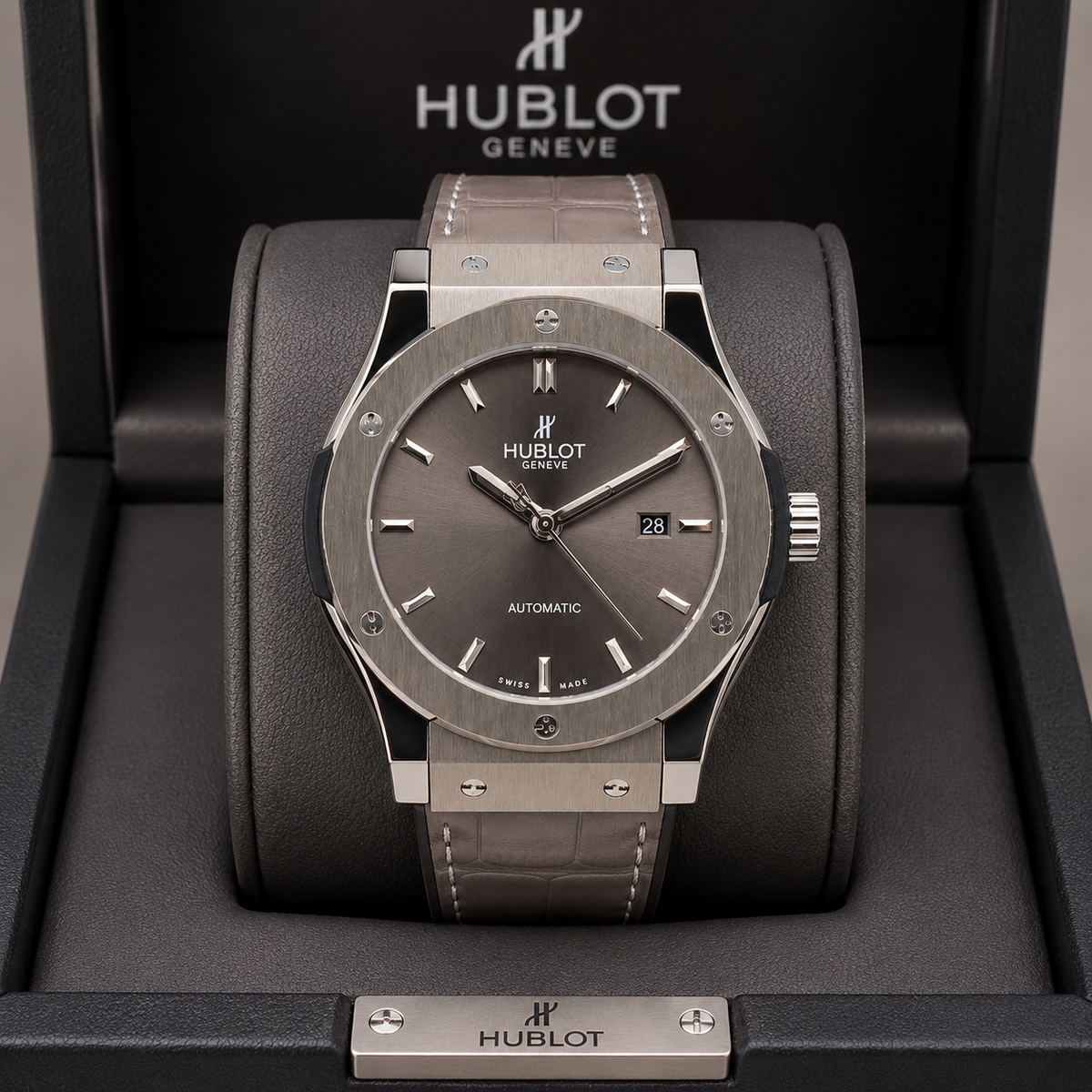 HUBLOT CLASSIC FUSION AUTOMATIC RACING GREY CABALLERO – 42 MM