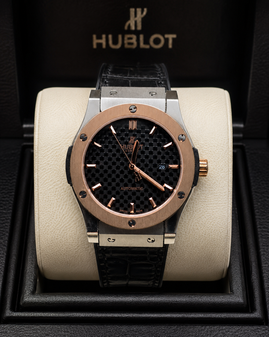 HUBLOT CLASSIC FUSION AUTOMATIC CARBON KING GOLD CABALLERO – 42 MM