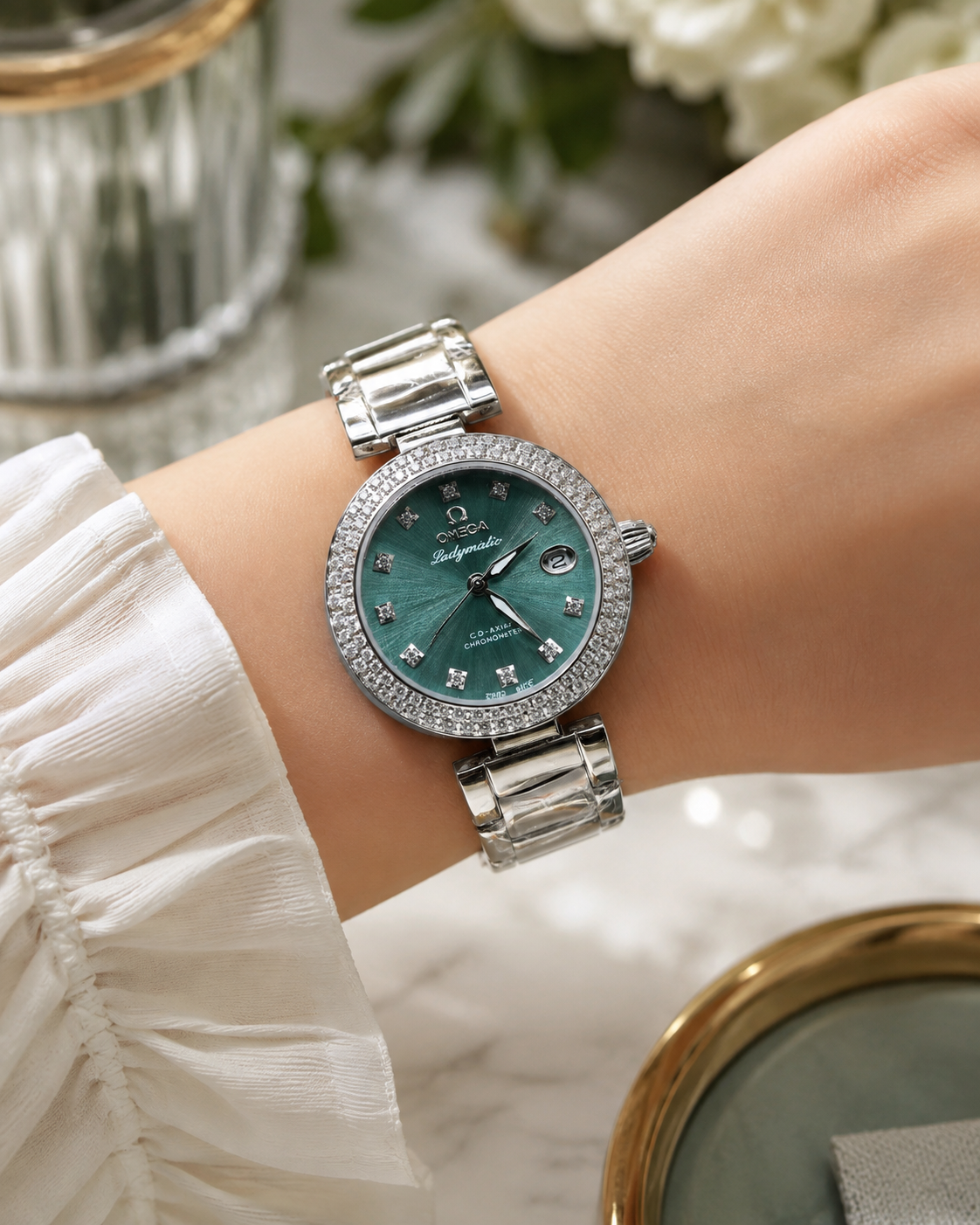 OMEGA LADYMATIC AUTOMÁTICO VERDE CON BISEL ENGASTADO