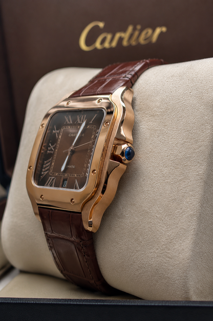 SANTOS DE CARTIER ORO ROSA CUERO CAFÉ – 40 MM