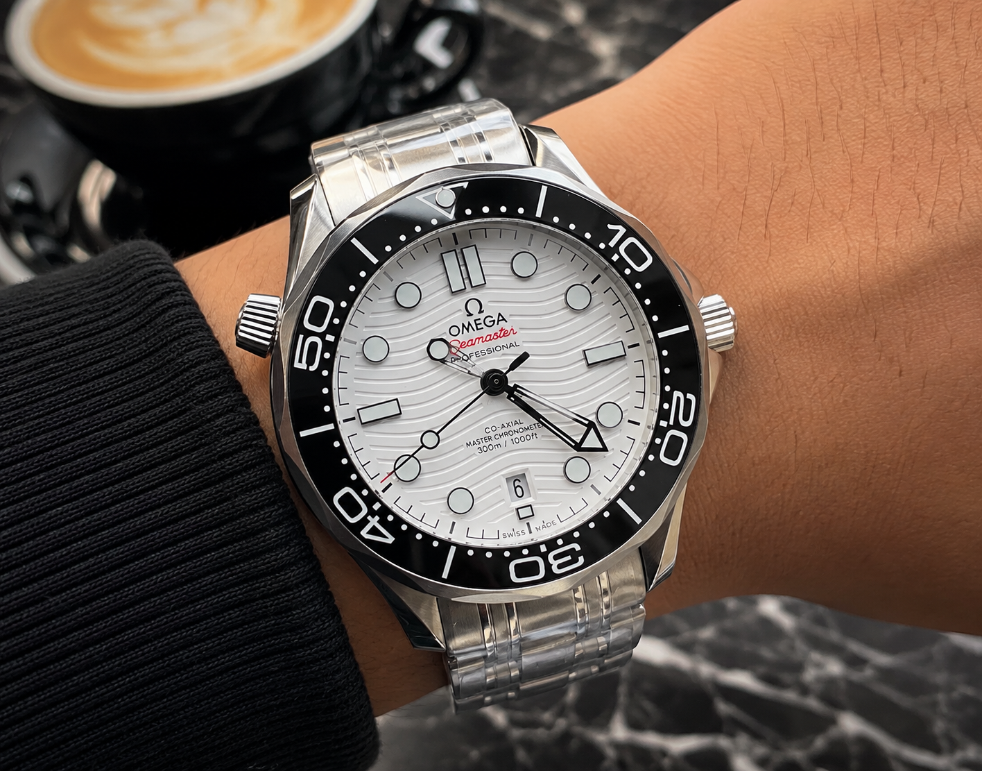 OMEGA SEAMASTER DIVER 300M BLANCO Y NEGRO