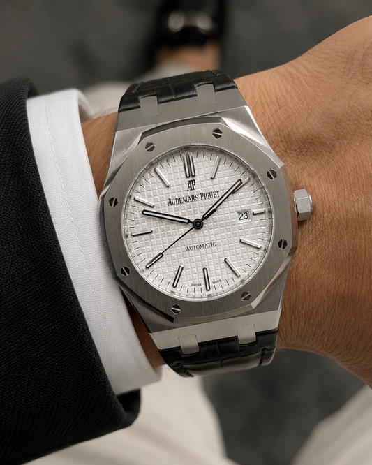 AUDEMARS PIGUET ROYAL OAK 37 MM ACERO – ESFERA PLATA TEXTURIZADA