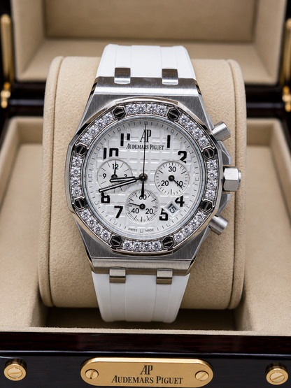 AUDEMARS PIGUET ROYAL OAK CHRONOGRAPH DAMA 37 MM ACERO – BISEL ENGASTADO CON CIRCONIAS