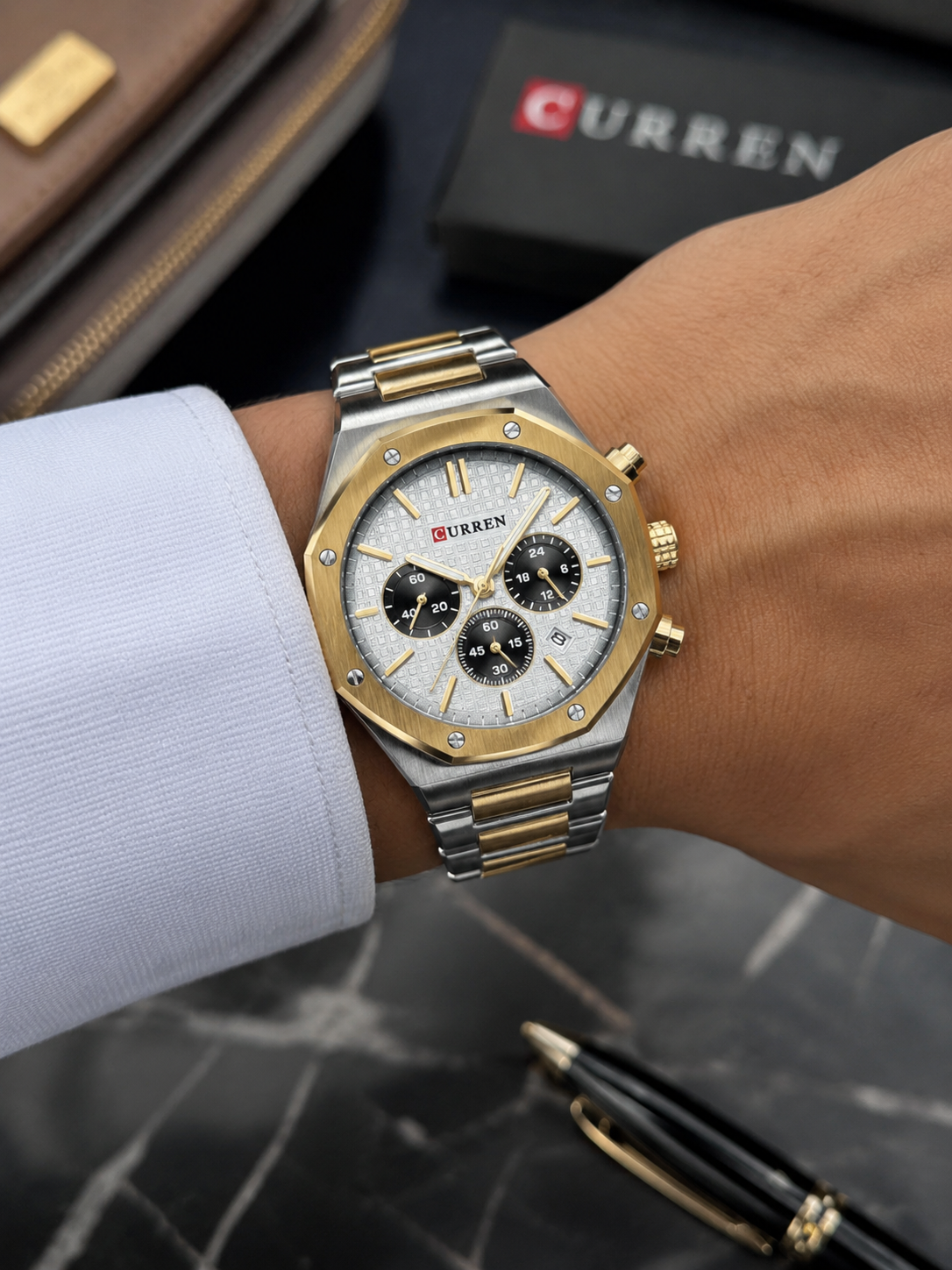 RELOJ CURREN 8440 CRONÓGRAFO BICOLOR PLATA Y DORADO