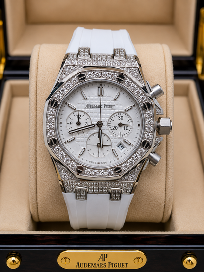 AUDEMARS PIGUET ROYAL OAK CHRONOGRAPH DAMA 37 MM ACERO – BISEL ENGASTADO CON CIRCONIAS