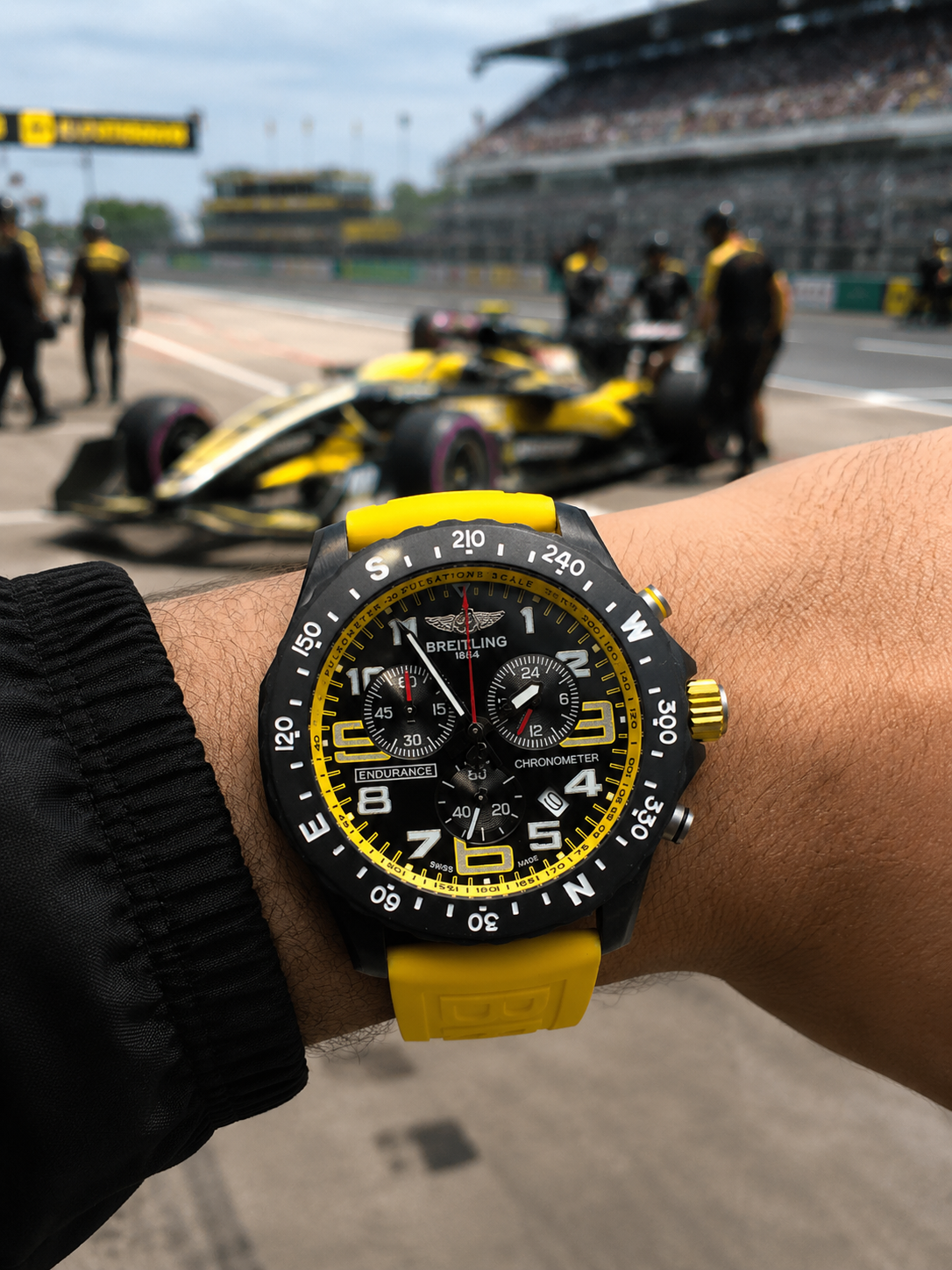 BREITLING ENDURANCE PRO CHRONOGRAPH 44 MM – CORREA DE CAUCHO