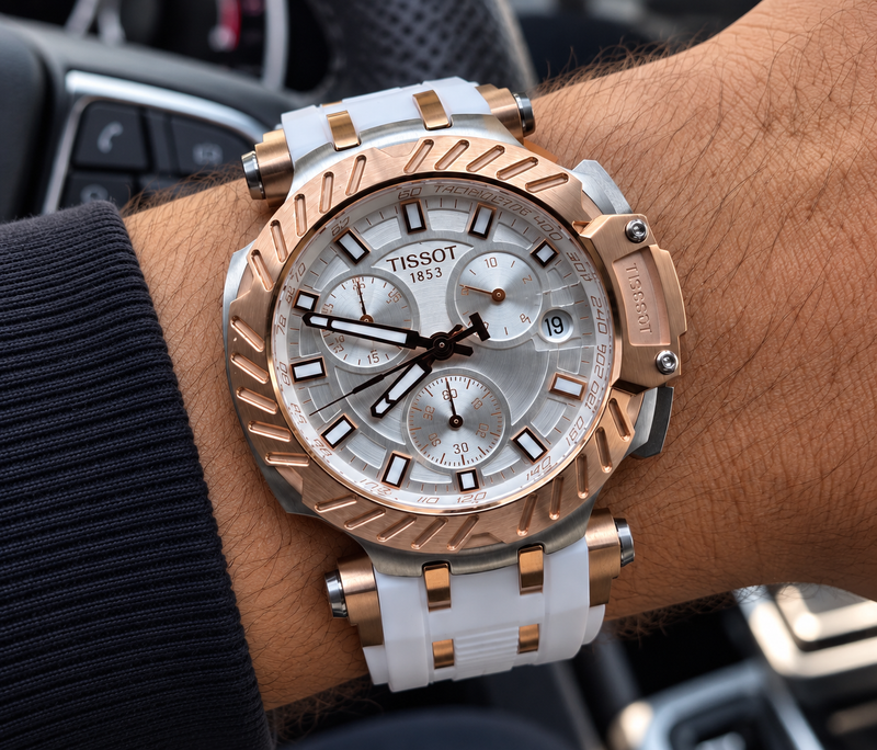 TISSOT T-RACE CRONÓGRAFO – ESFERA PLATEADA, ACABADO ROSE GOLD Y CORREA BLANCA