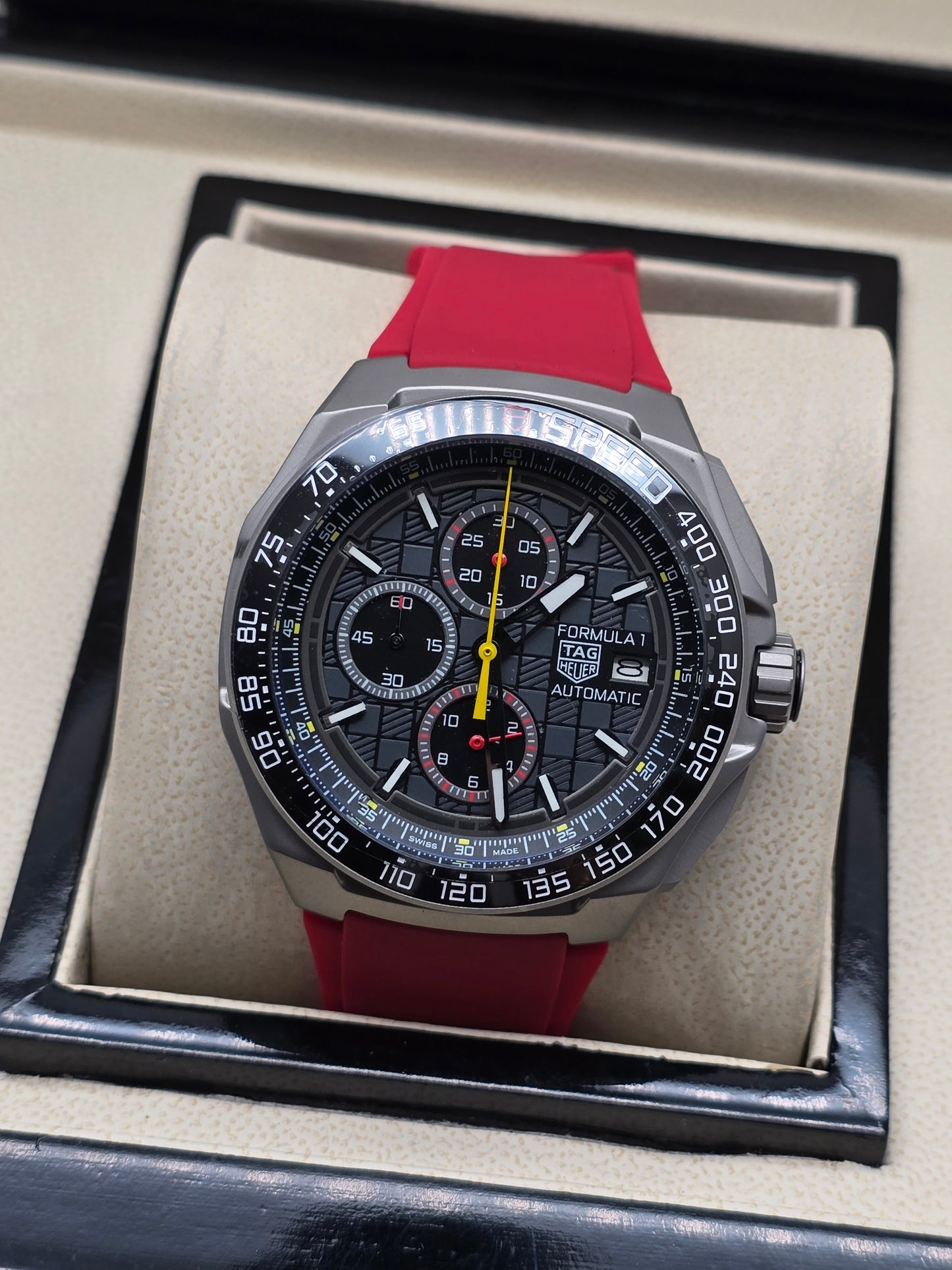 TAG HEVER FORMULA 1 AUTOMÁTICO 42MM