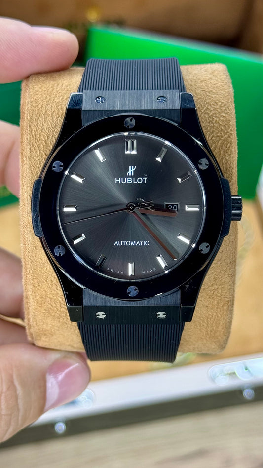 HUBLOT CLASSIC FUSSION 42MM