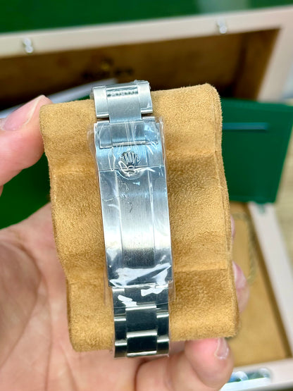Rolex Submariner Date