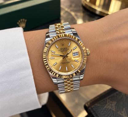 ROLEX DATEJUST 36 MM – ESFERA DORADA, BISEL ESTRIADO Y BRAZALETE JUBILEE