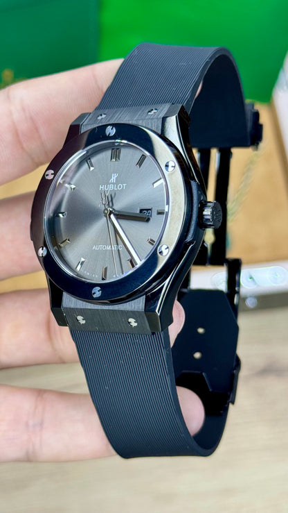 HUBLOT CLASSIC FUSSION 42MM