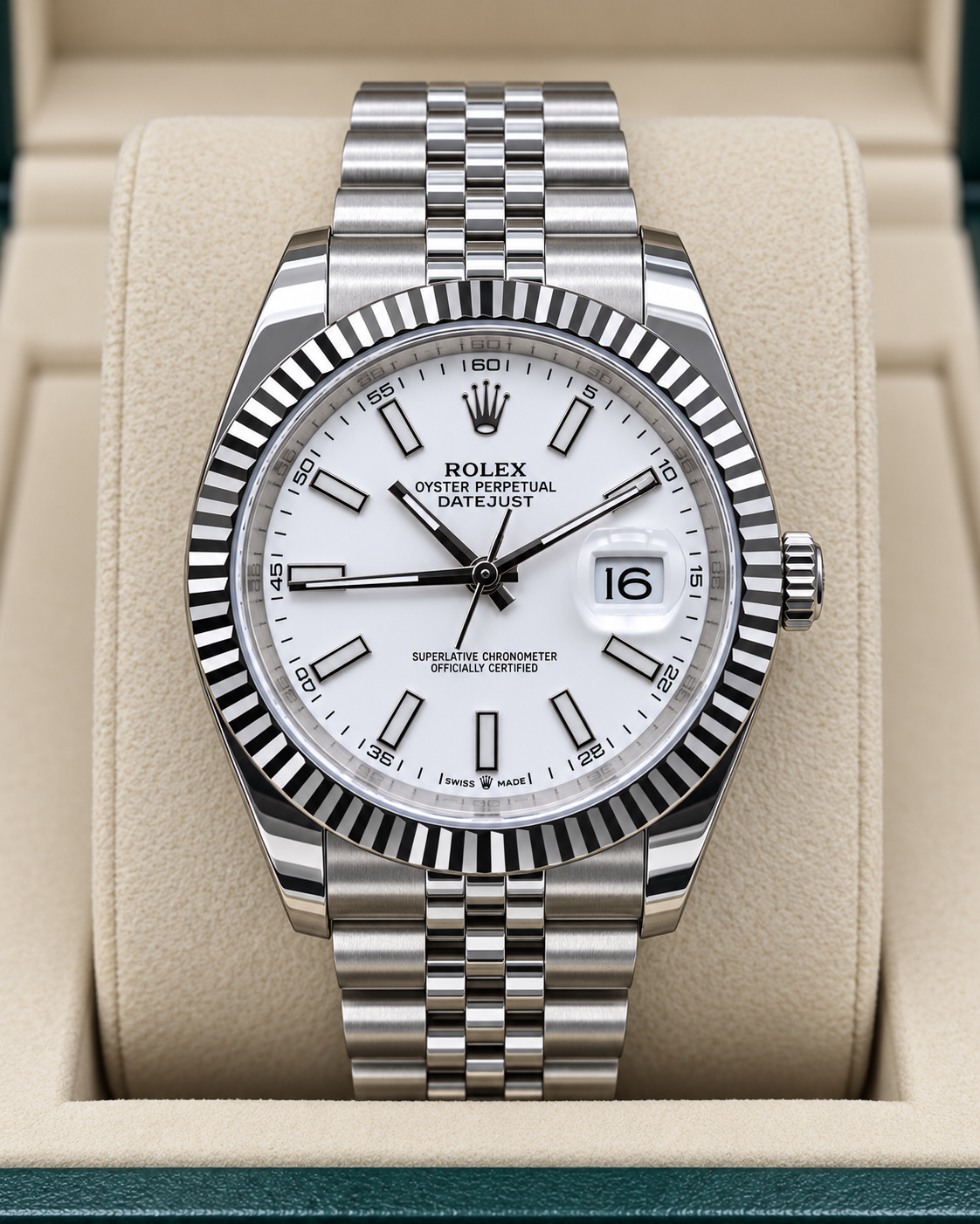 ROLEX DATEJUST 41 MM – ESFERA BLANCA, BISEL ESTRIADO Y BRAZALETE JUBILEE