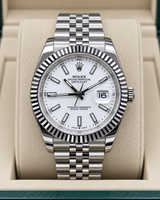 ROLEX DATEJUST 41 MM – ESFERA BLANCA, BISEL ESTRIADO Y BRAZALETE JUBILEE