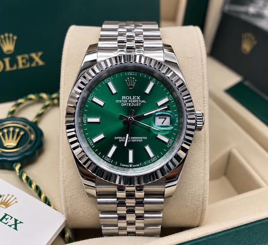 ROLEX DATEJUST 41 MM – ESFERA VERDE, BISEL ESTRIADO Y BRAZALETE JUBILEE